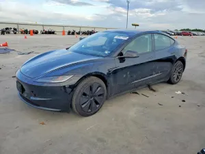 Tesla Model 3 2025