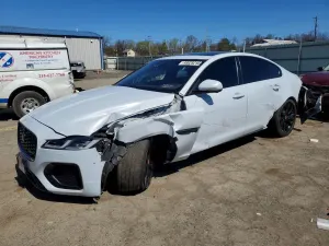 Jaguar XF 2.0L 4 2021