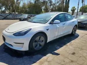 Tesla Model 3 2022