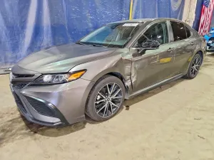 Toyota Camry 2.5L 4 2021