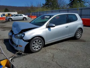 Volkswagen Golf 2.5L 5 2013