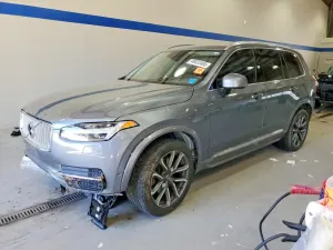Volvo XC90 2.0L 4 2016