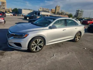 Volkswagen Passat 2.0L 4 2021