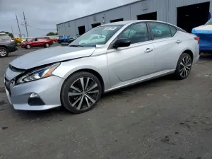 Nissan Altima 2.5L 4 2021