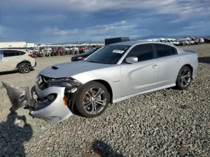 Dodge Charger 5.7L 8 2021