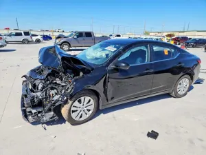Nissan Sentra 2.0L 4 2025