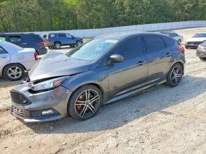 Ford Focus 2.0L 4 2017