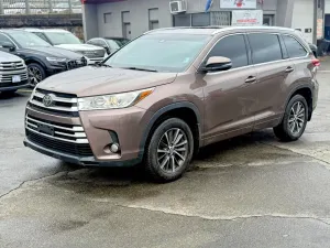 Toyota Highlander 3.5L 6 2017