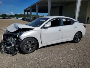 Nissan Sentra 2.0L 4 2023