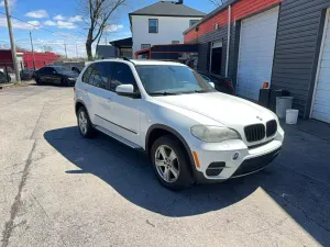 BMW X5 3.0L 6 2011