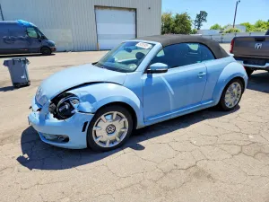 Volkswagen Beetle 2.5L 5 2013