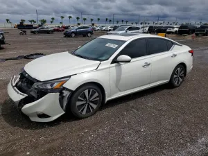 Nissan Altima 2.5L 4 2021