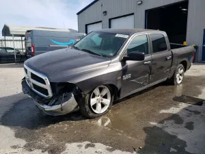 RAM 1500 5.7L 8 2015