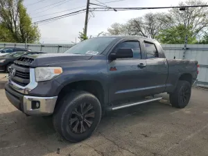 Toyota Tundra 5.7L 8 2015