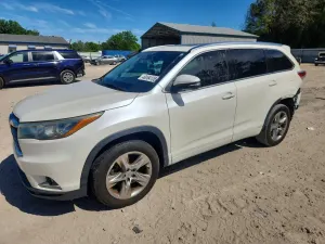 Toyota Highlander 3.5L 6 2014