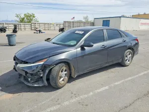 Hyundai Elantra 2.0L 4 2023