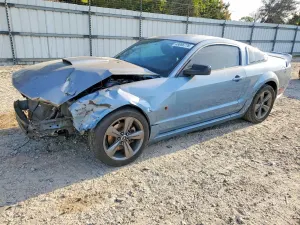 Ford Mustang 4.6L 8 2005