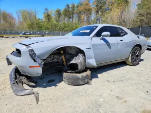 Dodge Challenger 5.7L 8 2022