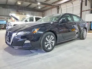 Nissan Altima 2.5L 4 2022