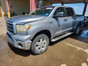 Toyota Tundra 5.7L 8 2010