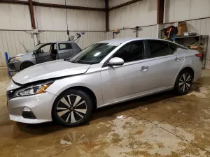 Nissan Altima 2.5L 4 2021