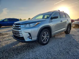 Toyota Highlander 3.5L 6 2017