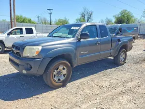 Toyota Tacoma 2.7L 4 2011