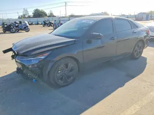 Hyundai Elantra 2.0L 4 2022