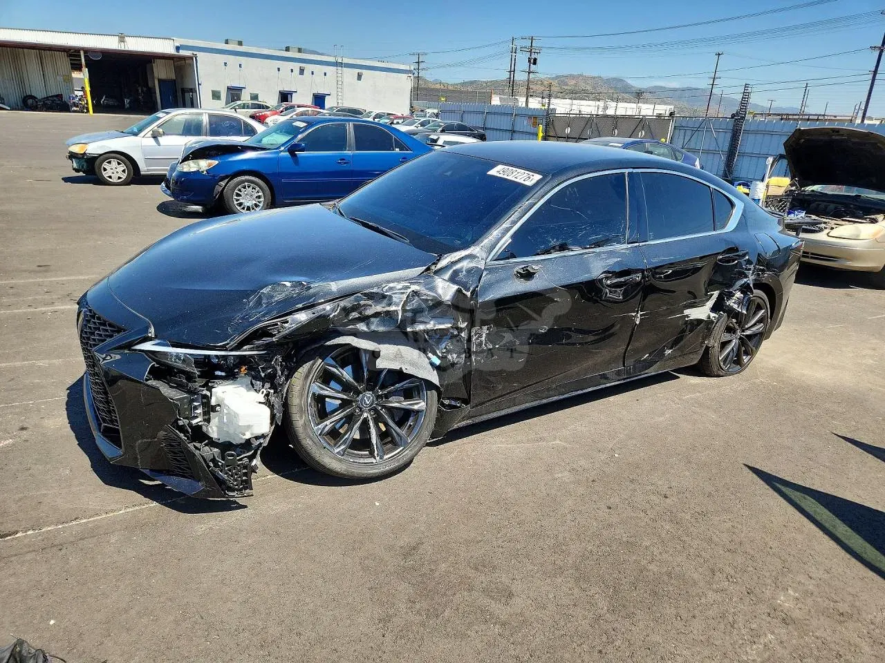 Lexus IS 2.0L 4 2024