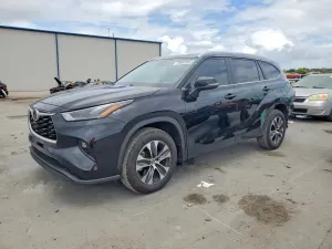 Toyota Highlander 2.4L 4 2024