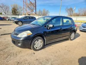Nissan Versa 1.8L 4 2010