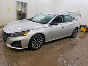 Nissan Altima 2.5L 4 2024