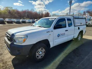 Toyota Tacoma 2.7L 4 2015