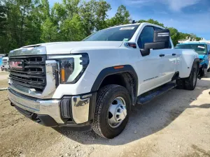 GMC Sierra 6.6L 8 2024