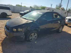 Chevrolet Aveo (Sonic) 1.8L 4 2015