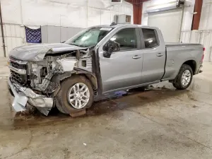 Chevrolet Silverado 1500 5.3L 8 2025