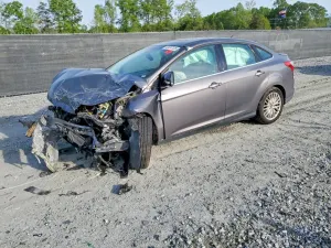 Ford Focus 2.0L 4 2013