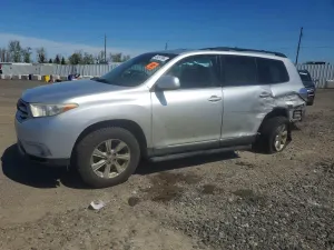 Toyota Highlander 3.5L 6 2013