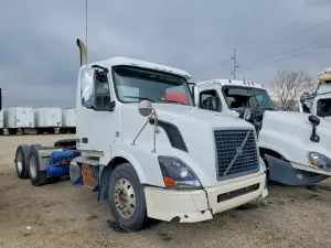Volvo VNL 12.8L 6 2012