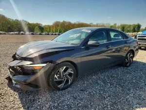 Hyundai Elantra 2.0L 4 2024