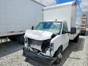 Chevrolet Express 6.6L 8 2025