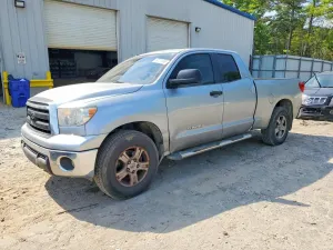 Toyota Tundra 4.6L 8 2011