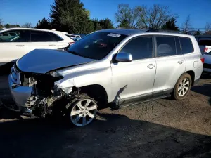 Toyota Highlander 3.5L 6 2013