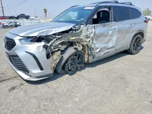 Toyota Highlander 3.5L 6 2022