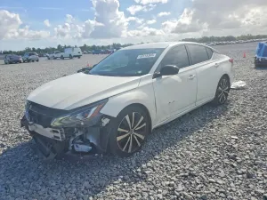 Nissan Altima 2.5L 4 2020