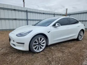 Tesla Model 3 2020