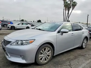 Lexus ES 3.5L 6 2015
