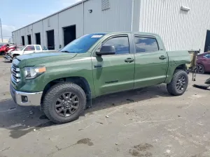 Toyota Tundra 5.7L 8 2021