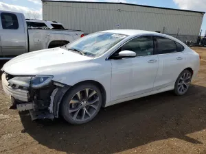 Chrysler 200 2.4L 4 2015