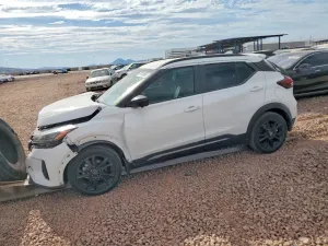 Nissan Kicks 1.6L 4 2022